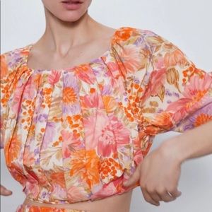 NWT Cropped Zara Top